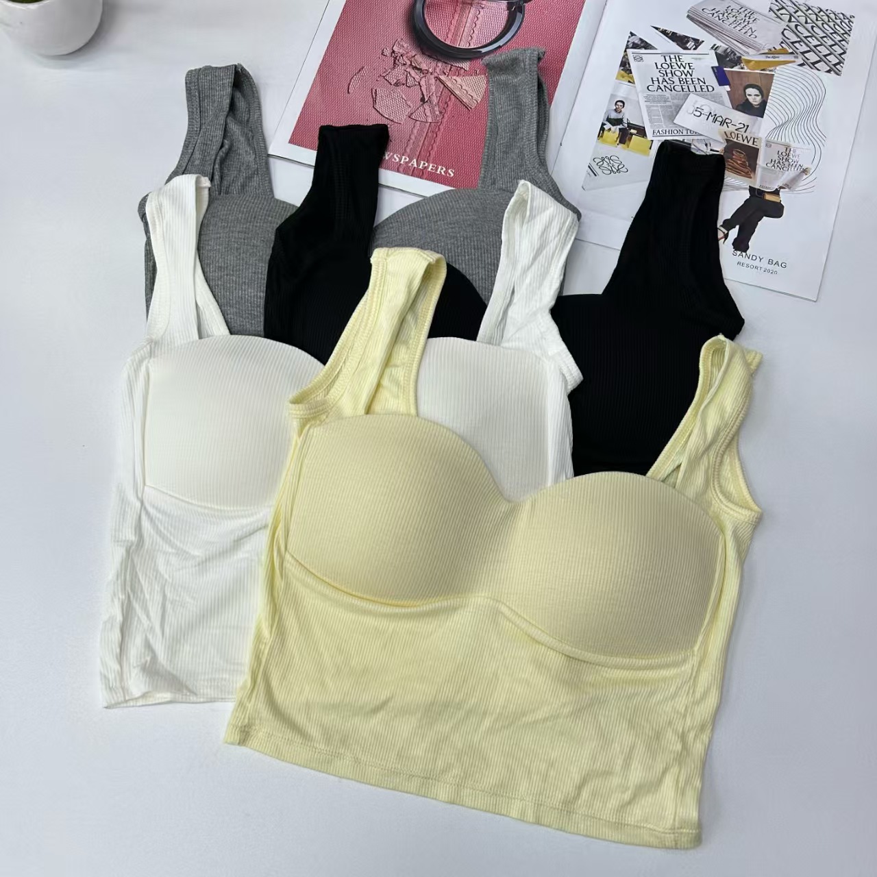 B9#外贸出口库存韩版固定杯外穿美背，百搭舒适修身显瘦短款吊带背心，质量很好