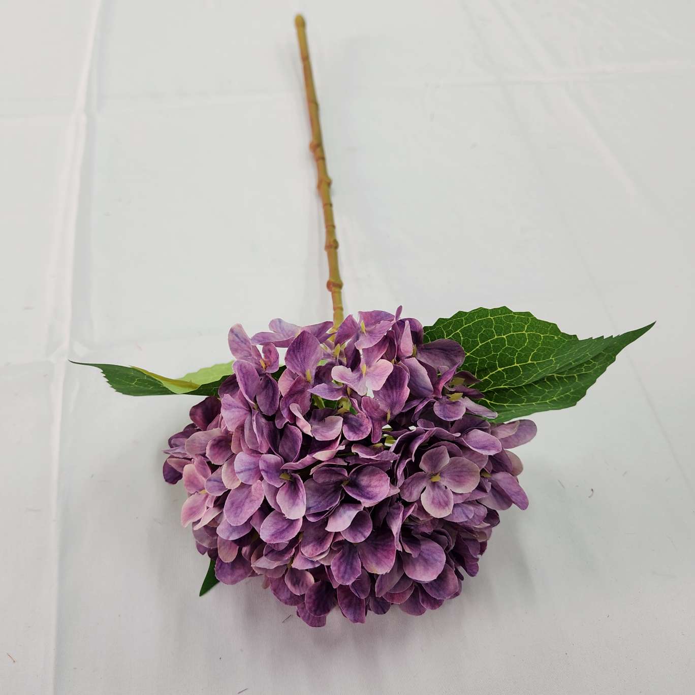 3D Single hydrangea (132 pieces) Office culture simulation Garden realistic flower arrangement Rose crochet knitted flower bouquet Realistic flower decoration detail image 5
