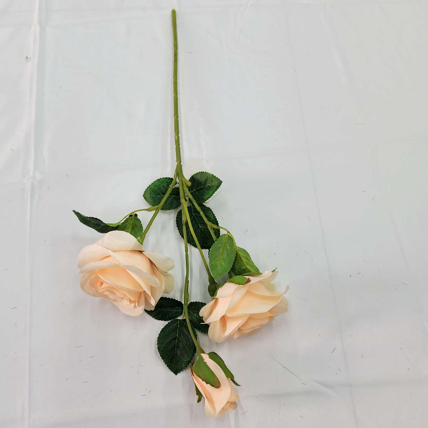 3-head Lover Rose Office simulation rose cultural gardening simulation Flower arrangement Crochet Knitting Flower bouquet Simulation flower decoration Application Scenario