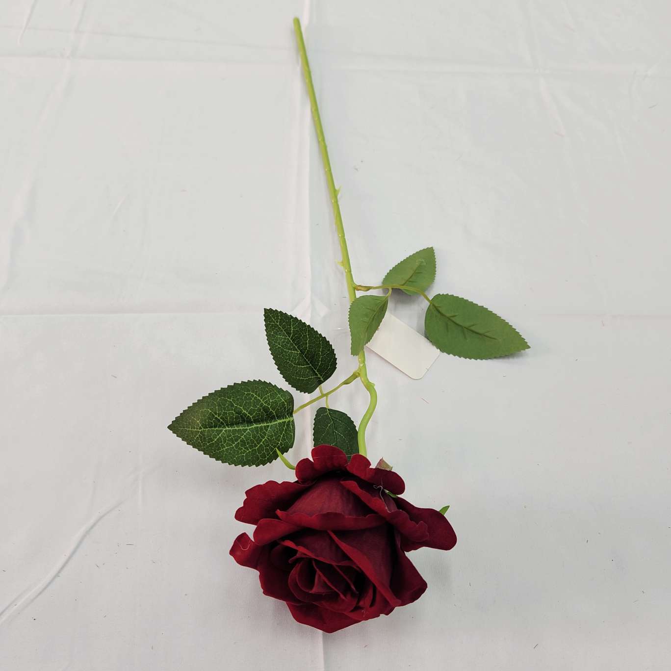 Single-stem velvet love rose office simulation rose, cultural horticulture simulation flower arrangement, crocheted knitted flower bouquet, simulation flower decoration detail image 7