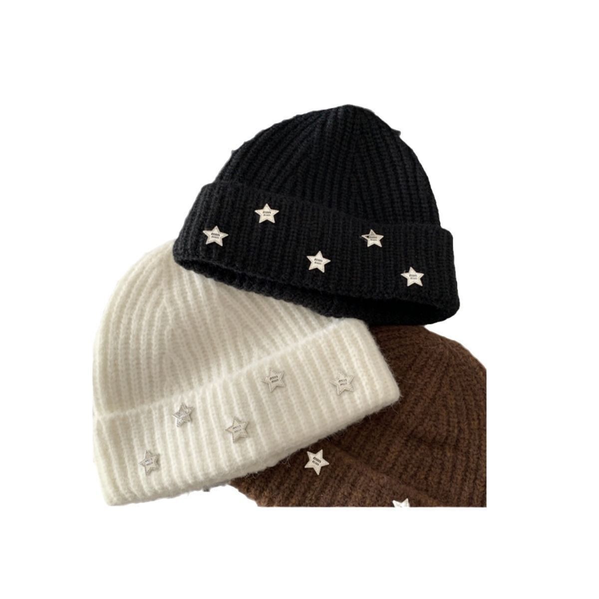 New winter fashion hat for women, five-pointed star knitted pullover hat, big head, versatile and face-enhancing small woolen hat, Korean version Item Picture