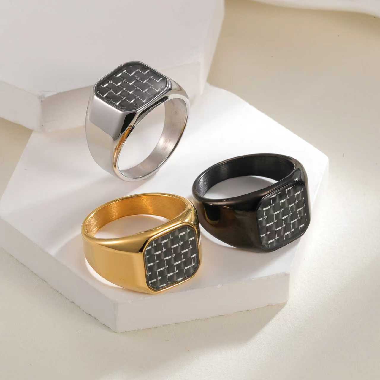 A wide range of fashionable accessories, including stainless steel rings, are carefully selected. They are trendy and versatile decorative items. The handcrafted accessories are rich in styles and suitable for matching with clothing patterns Item Picture