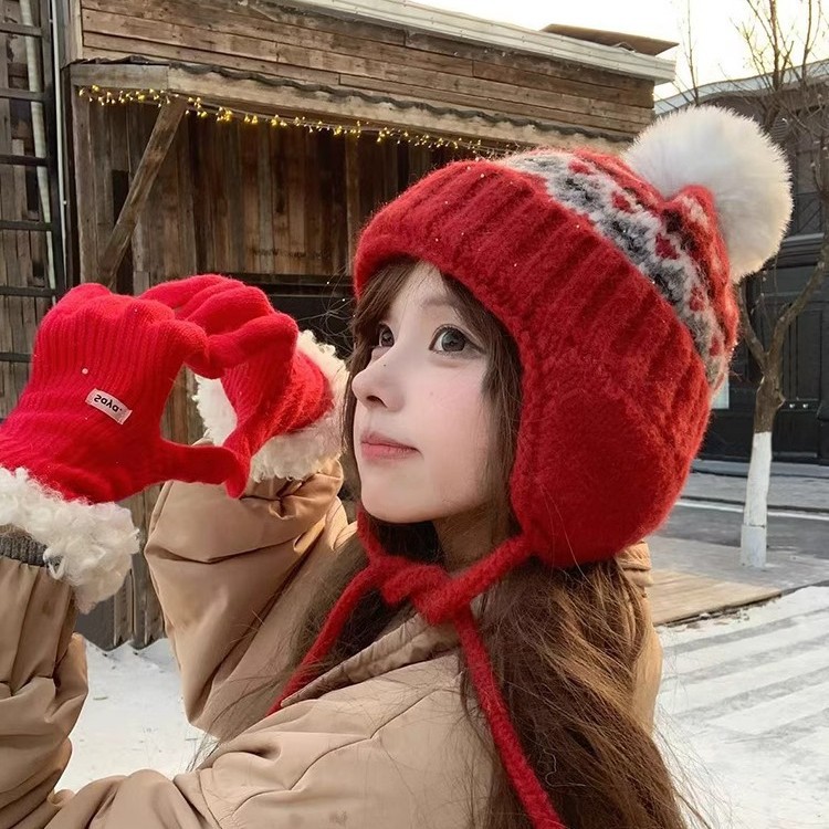 Fairisland windcap mujer otoño invierno retro versátil cabeza grande circunferencia térmica sombrero de punto mostrar la cara pequeño sombrero de protección de los oídos Application Scenario