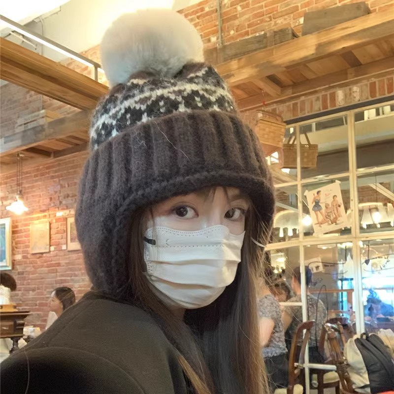 Fairisland windcap mujer otoño invierno retro versátil cabeza grande circunferencia térmica sombrero de punto mostrar la cara pequeño sombrero de protección de los oídos Specification image