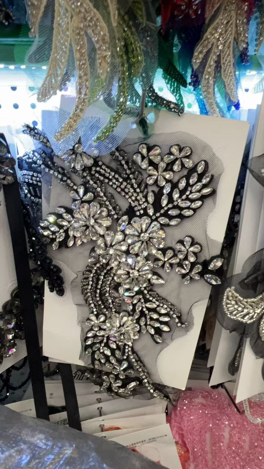 هذا النوع الجديد من المثقاب الزجاجي المصنوع من الزينة Item Picture