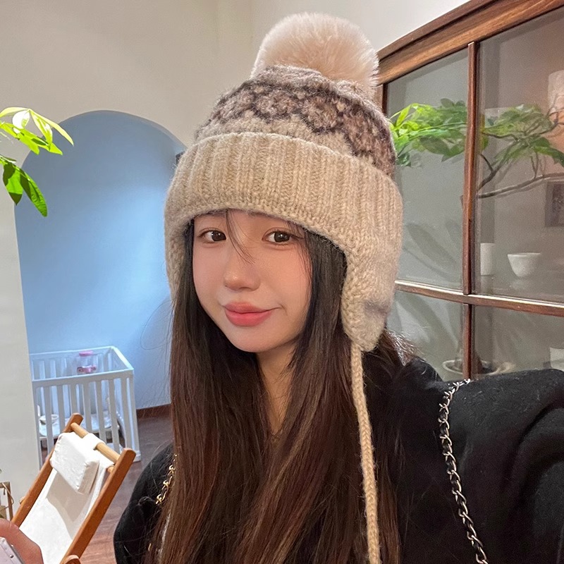 Fairisland windcap mujer otoño invierno retro versátil cabeza grande circunferencia térmica sombrero de punto mostrar la cara pequeño sombrero de protección de los oídos