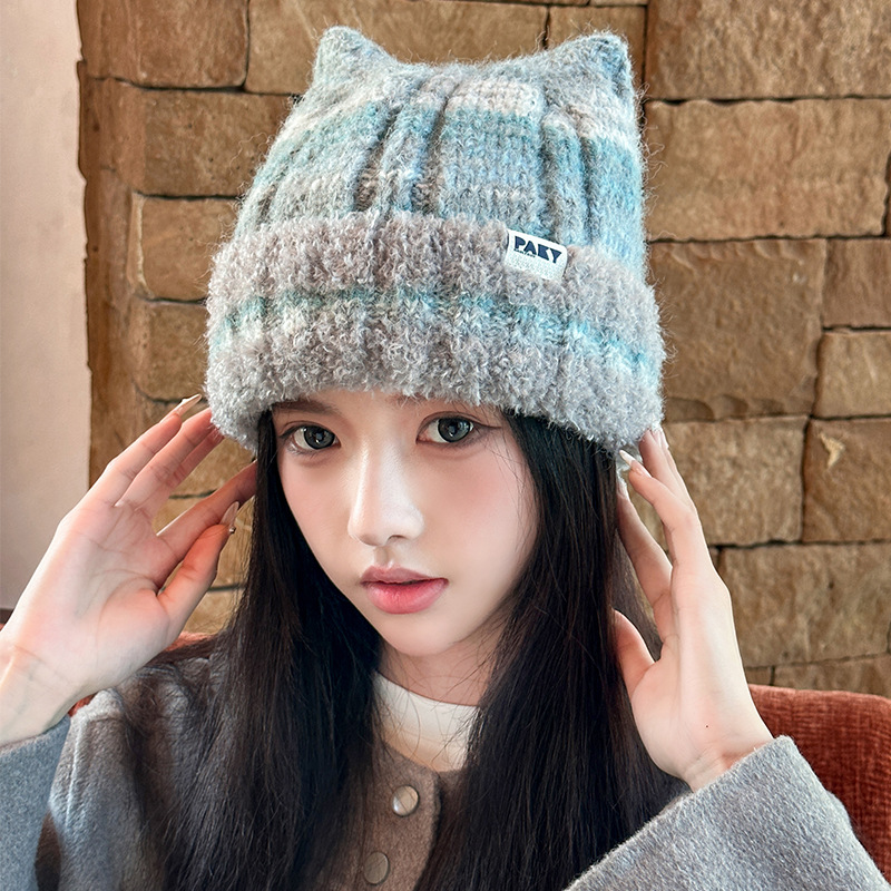 Korean style crash color gorra de lana orejas de gato dulce y versátil gorra de punto sombrero de otoño e invierno estilo más peluche caliente sombrero frío mostrar cara pequeña Specification image
