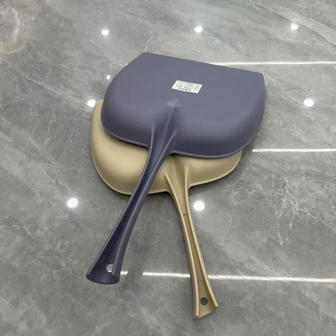 Multi-functional cleaning tools, broom and dustpan set, household sweeping dustpan, small and large dustpan, plastic dustpan wholesale Item Picture