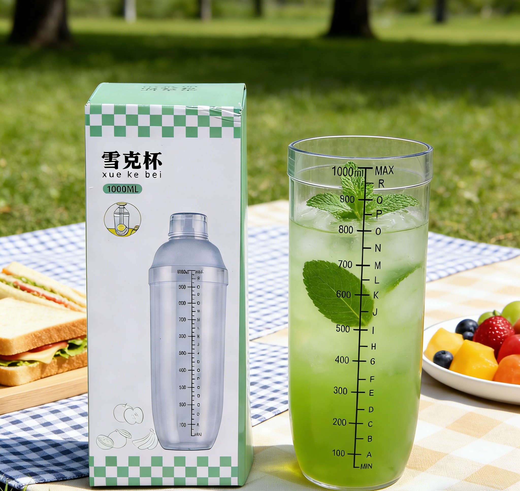 1000ml transparent shaker cup with scale, a special mixing utensil for milk tea shops, with a sealed lid to prevent leakage and a shaker cup Application Scenario