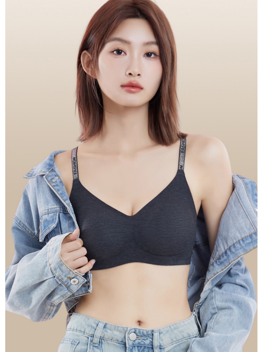 New seamless comfort, seamless letter shoulder strap brushed bra, seamless buttoned fine flash halter bra vest Application Scenario