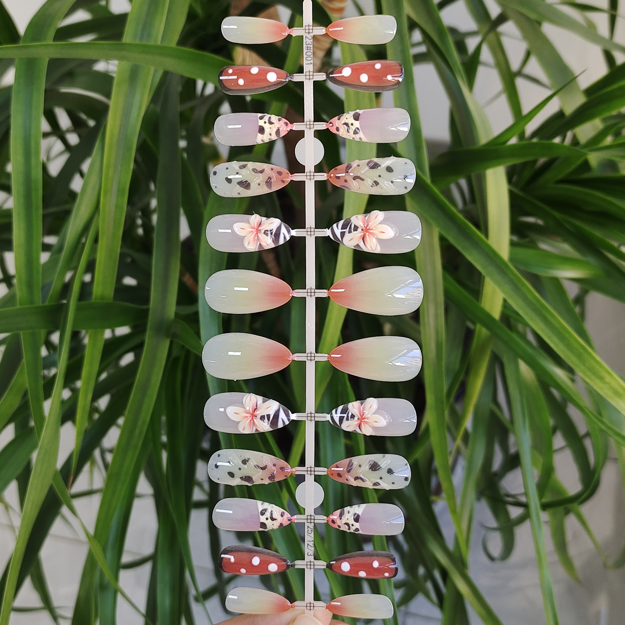 24 PCS PRESS ON NAIL TIPS ALMOND SHAPE 3D GEL NAIL WITH DOT AND FLOWERS PATTERN full figure
