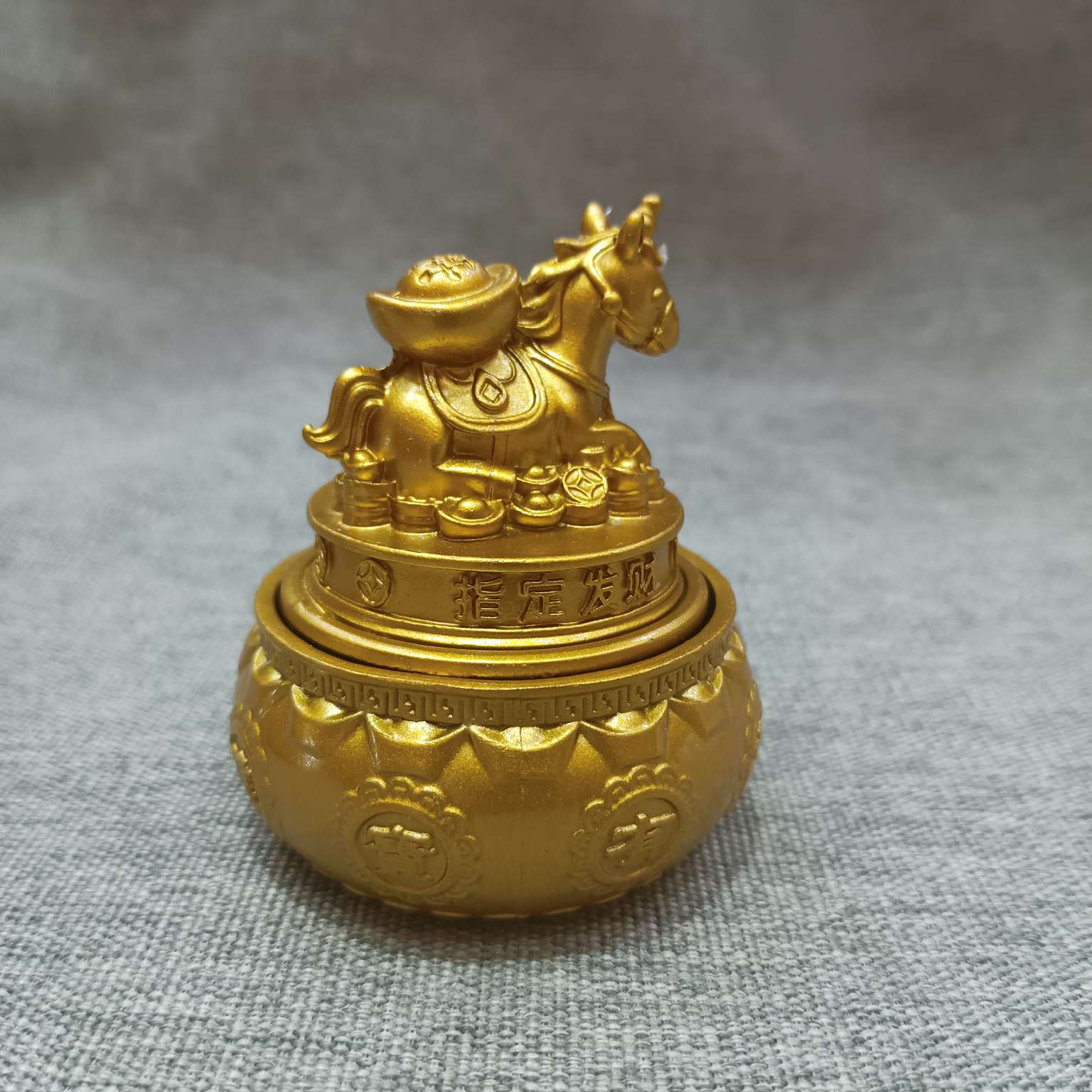 Zhonggong Craft alloy ornaments are designated. If you have money, get rich immediately and spin around detail image 3