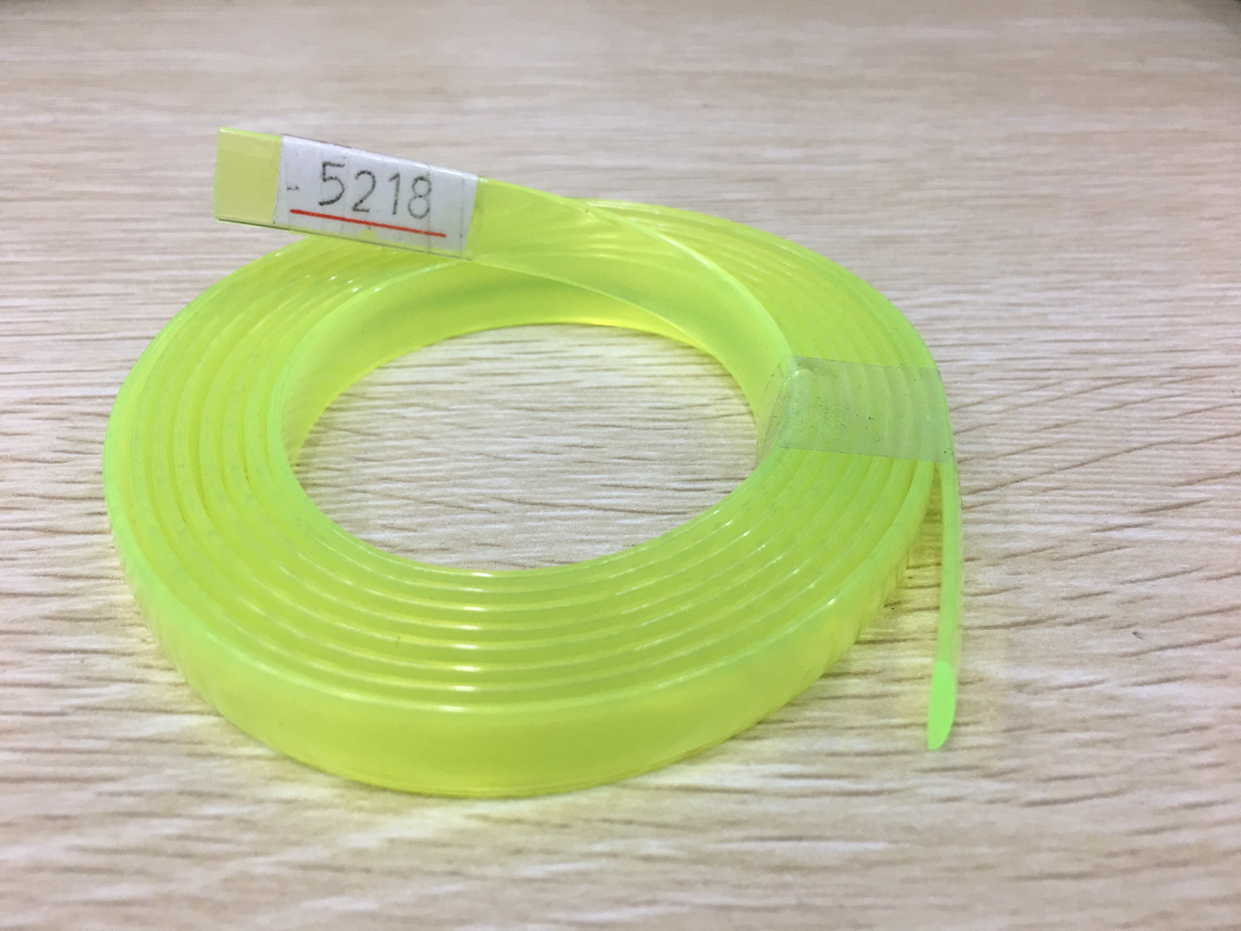 供应女士凉拖鞋面，PVC抽条,凉鞋胶条,扁条，PVC水晶条#水晶条贴钻详情11