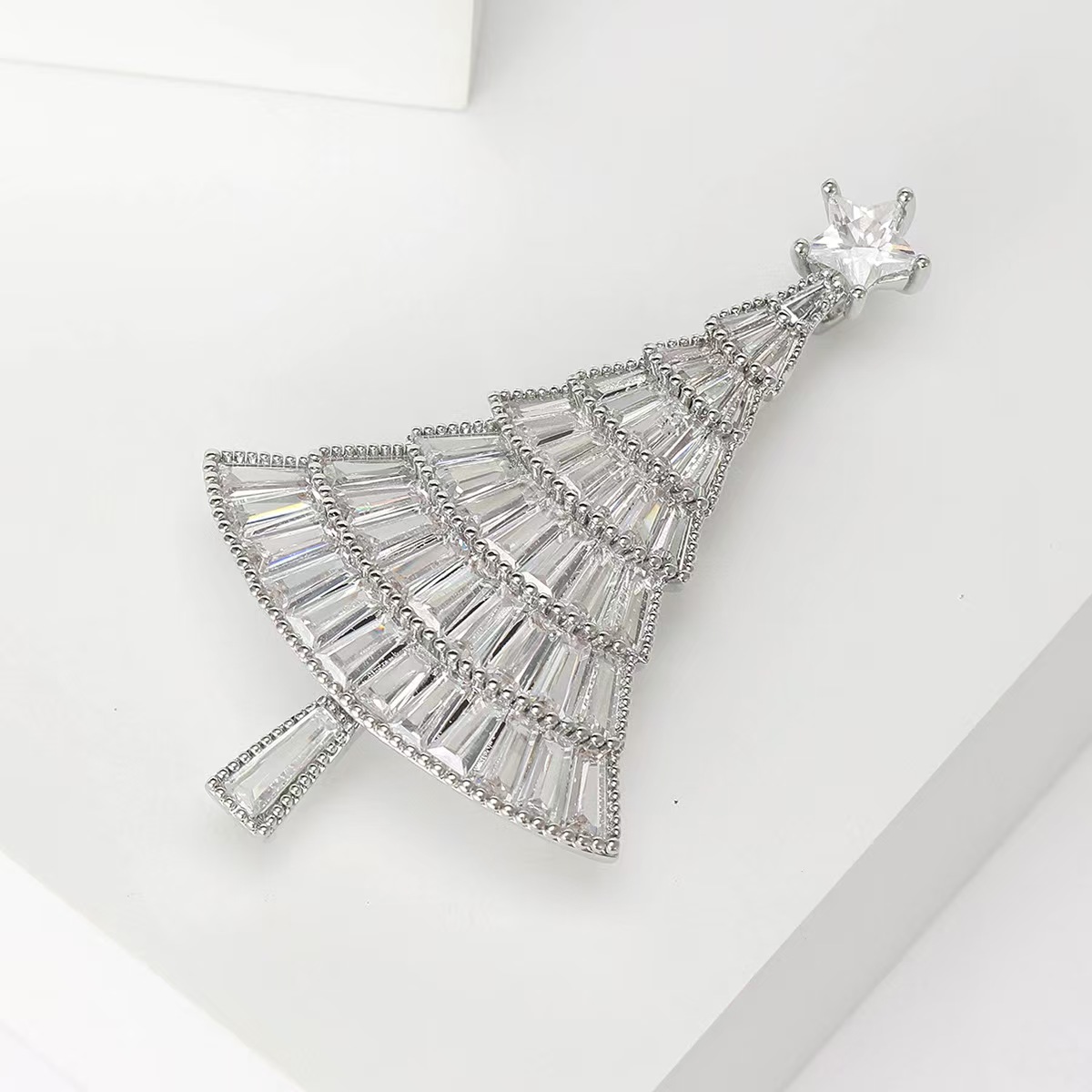 胸针/金榜题名/莫桑钻胸针/胸针复古/吧唧白底实物图