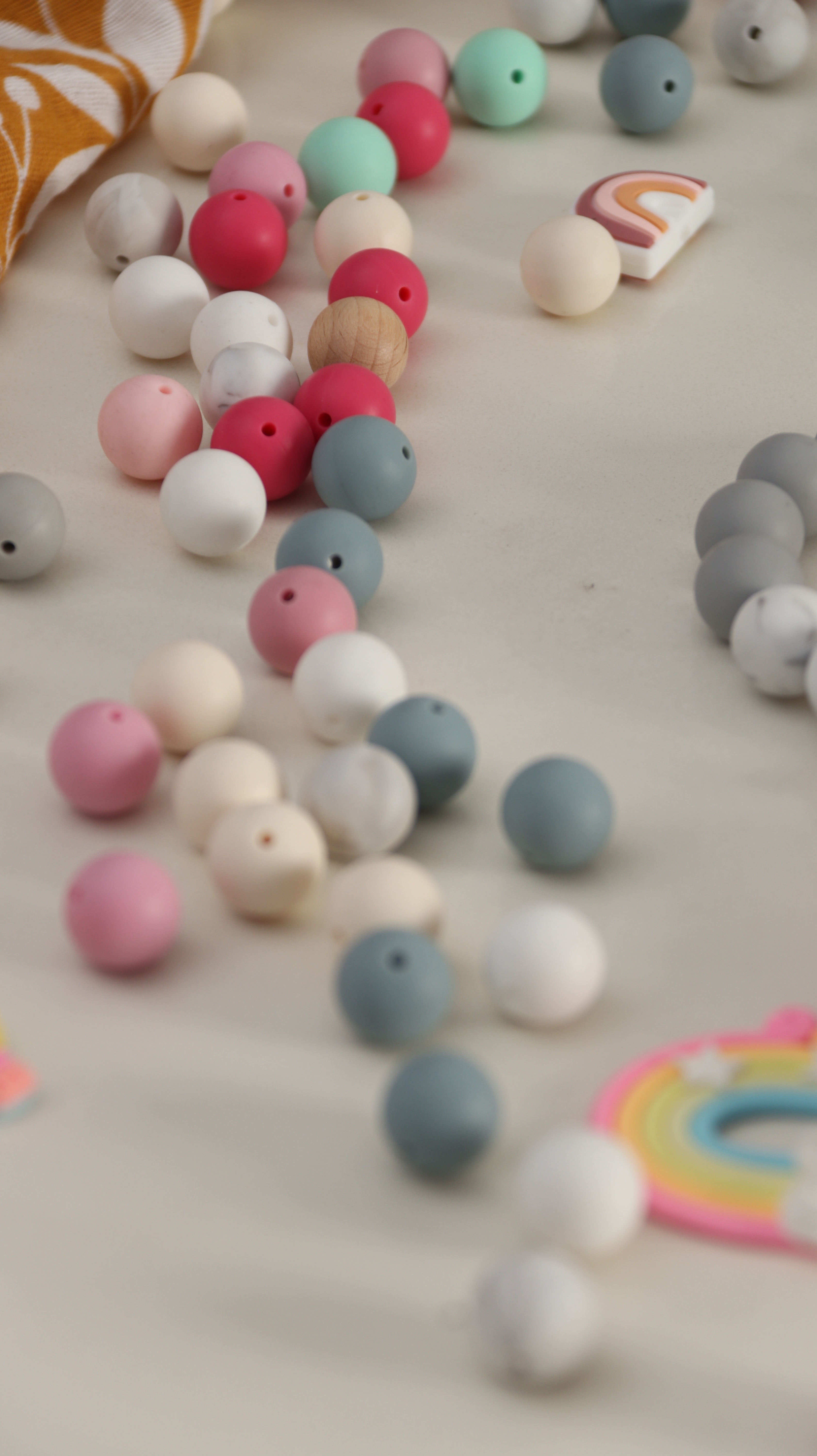 Zhesheng Silicone hexagonal and octagonal round beads watermark leopard print loose beads DIY baby teething gel necklace Educational toy Science Education beaded and wound beads full figure