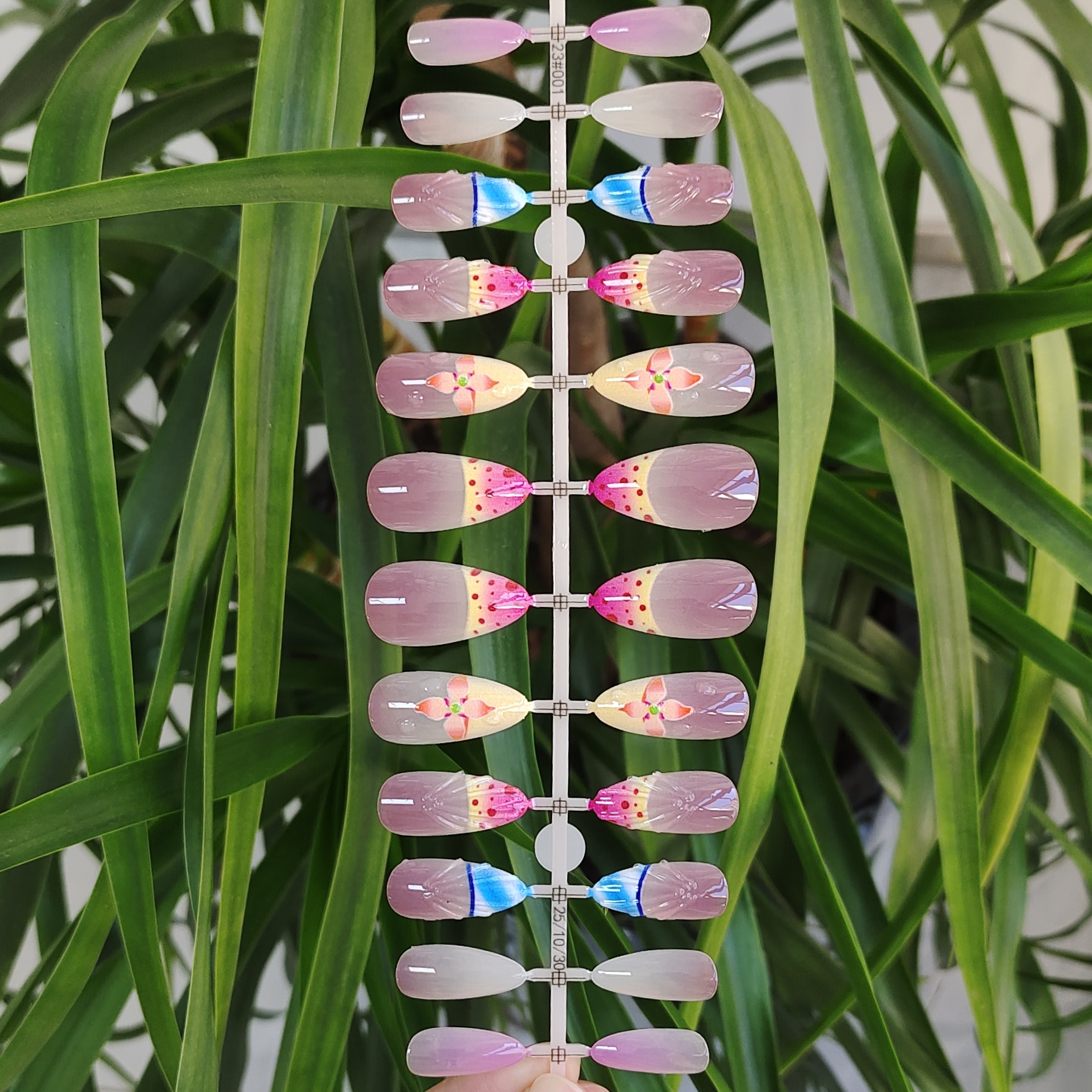 24 PCS PRESS ON NAIL TIPS ALMOND SHAPE 3D GEL NAIL WITH FRENCH STYLE AND FLOWER PATTERN full figure