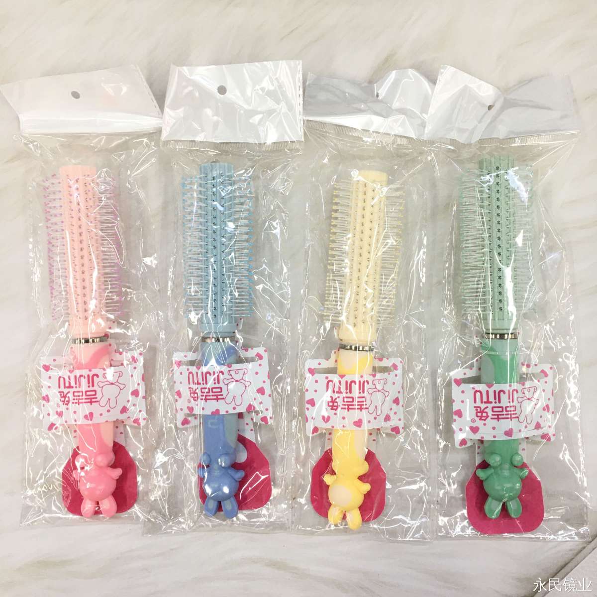 【 Yongmin Mirror Industry 】3012-61 Card-attached opp Curling Comb Hair Care Essential Product, Easily comb and create a perfect hairstyle detail image 4