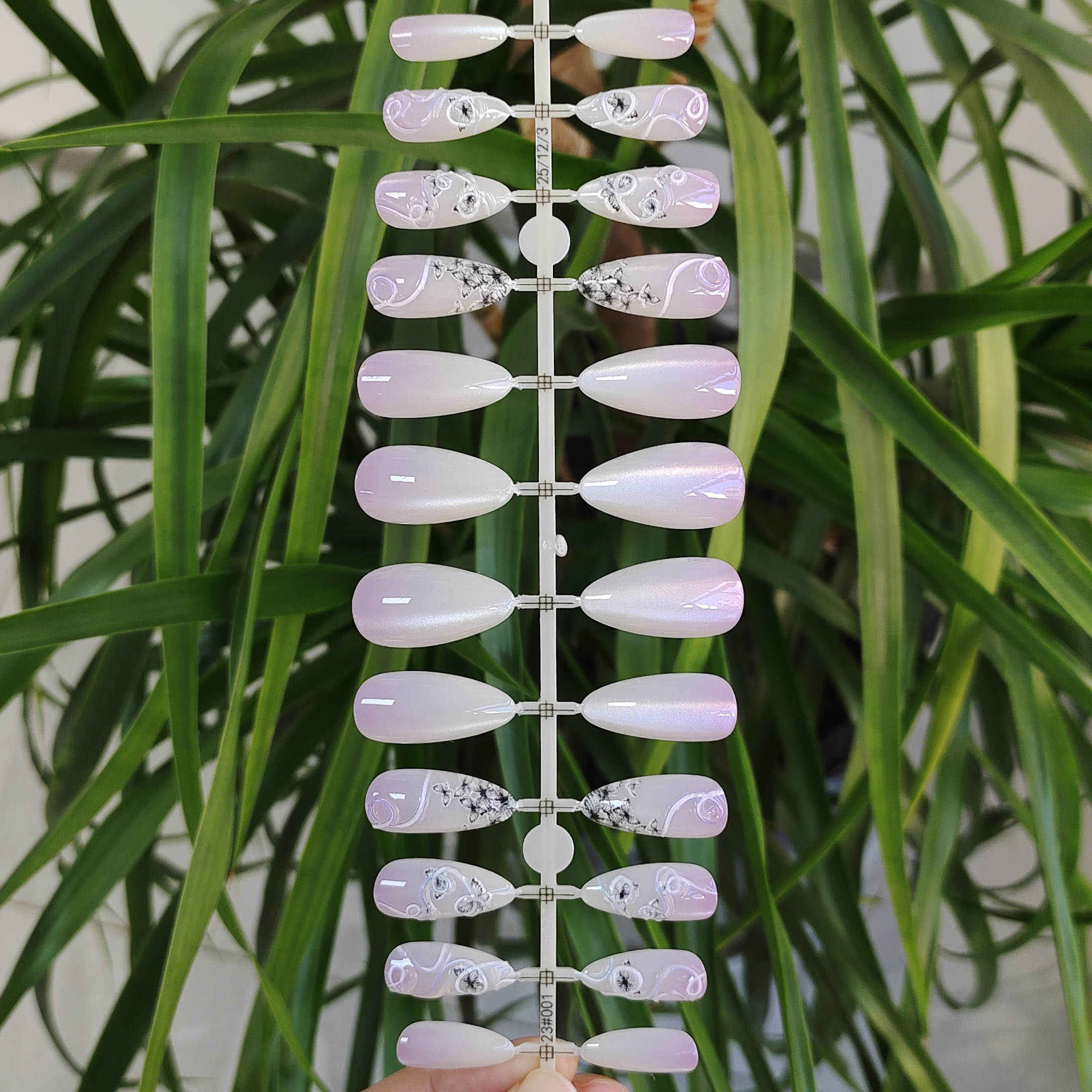 24 PCS PRESS ON NAIL TIPS ALMOND SHAPE 3D GEL NAIL ART WITH BUTTERFLY AND LINES PATTERN full figure
