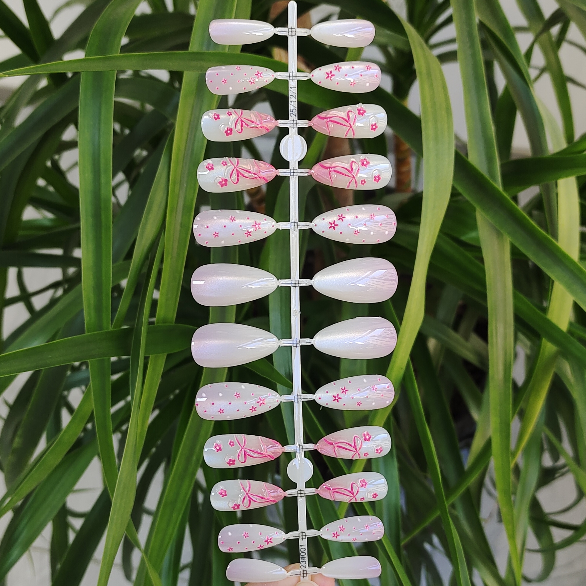24 PCS PRESS ON NAIL TIPS ALMOND SHAPE 3D GEL NAIL ART WITH BOW AND FLOWERS PATTERN full figure