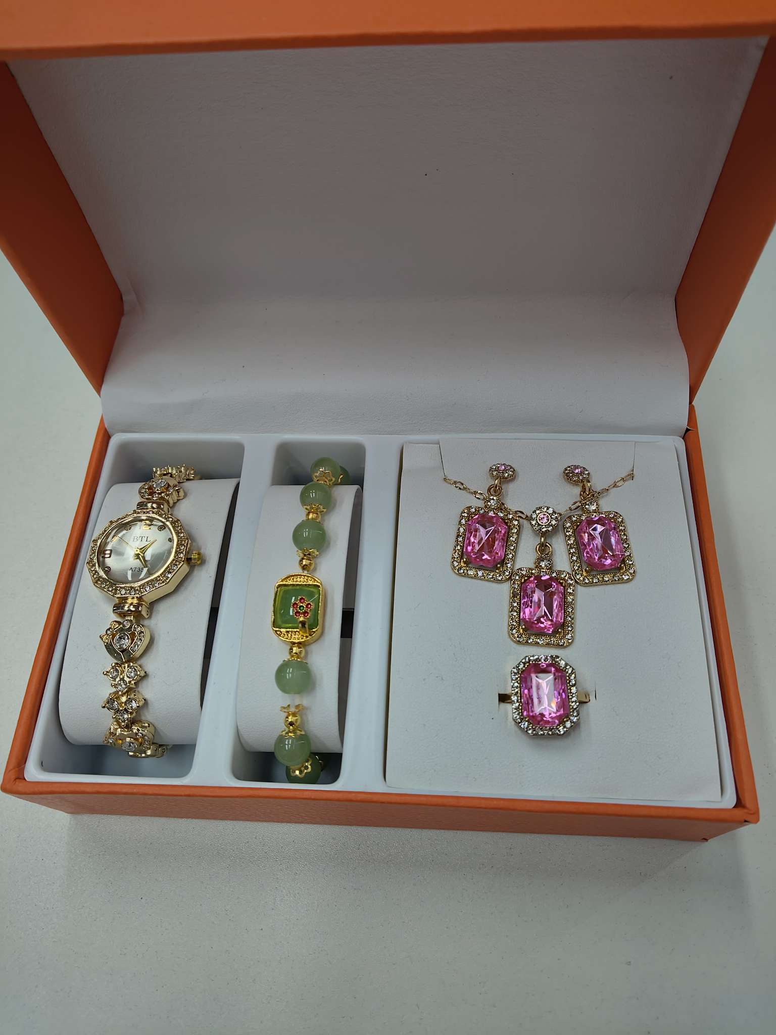 商务礼品套装工艺品笔记本礼盒定制数码产品女士礼盒