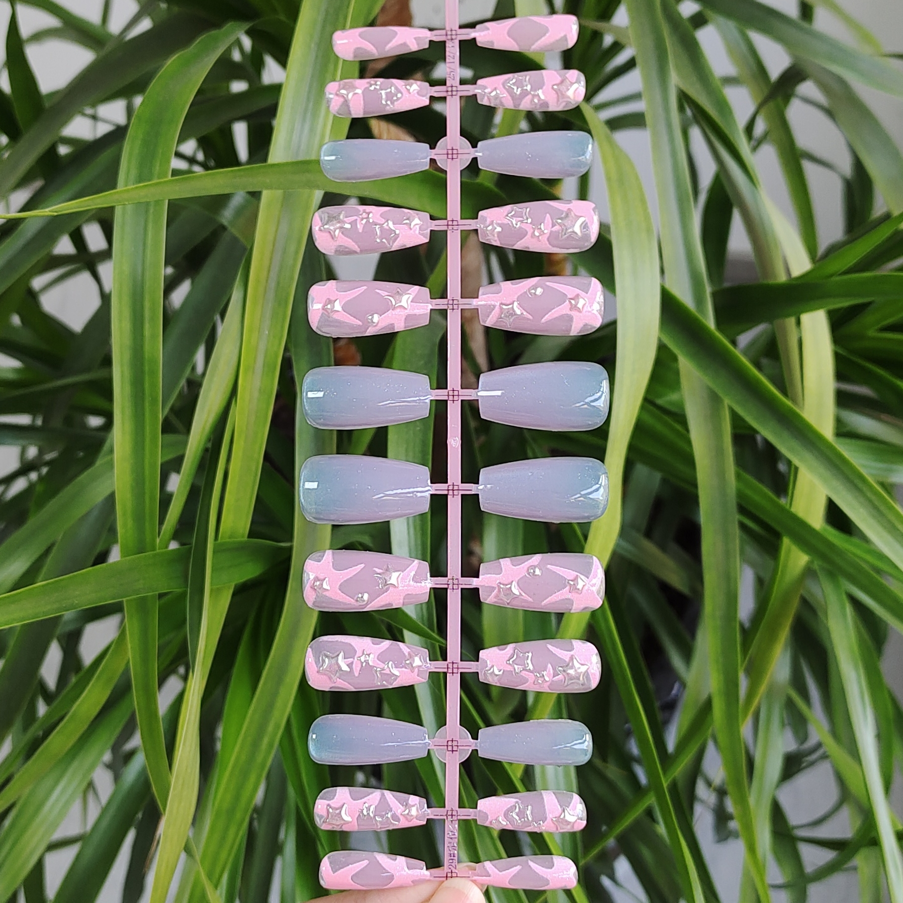 24 PCS PRESS ON NAIL TIPS MEDIUM COFFIN SHAPE 3D GEL NAIL ART AND CAT EYE EFFECT WITH STARS PATTERN full figure