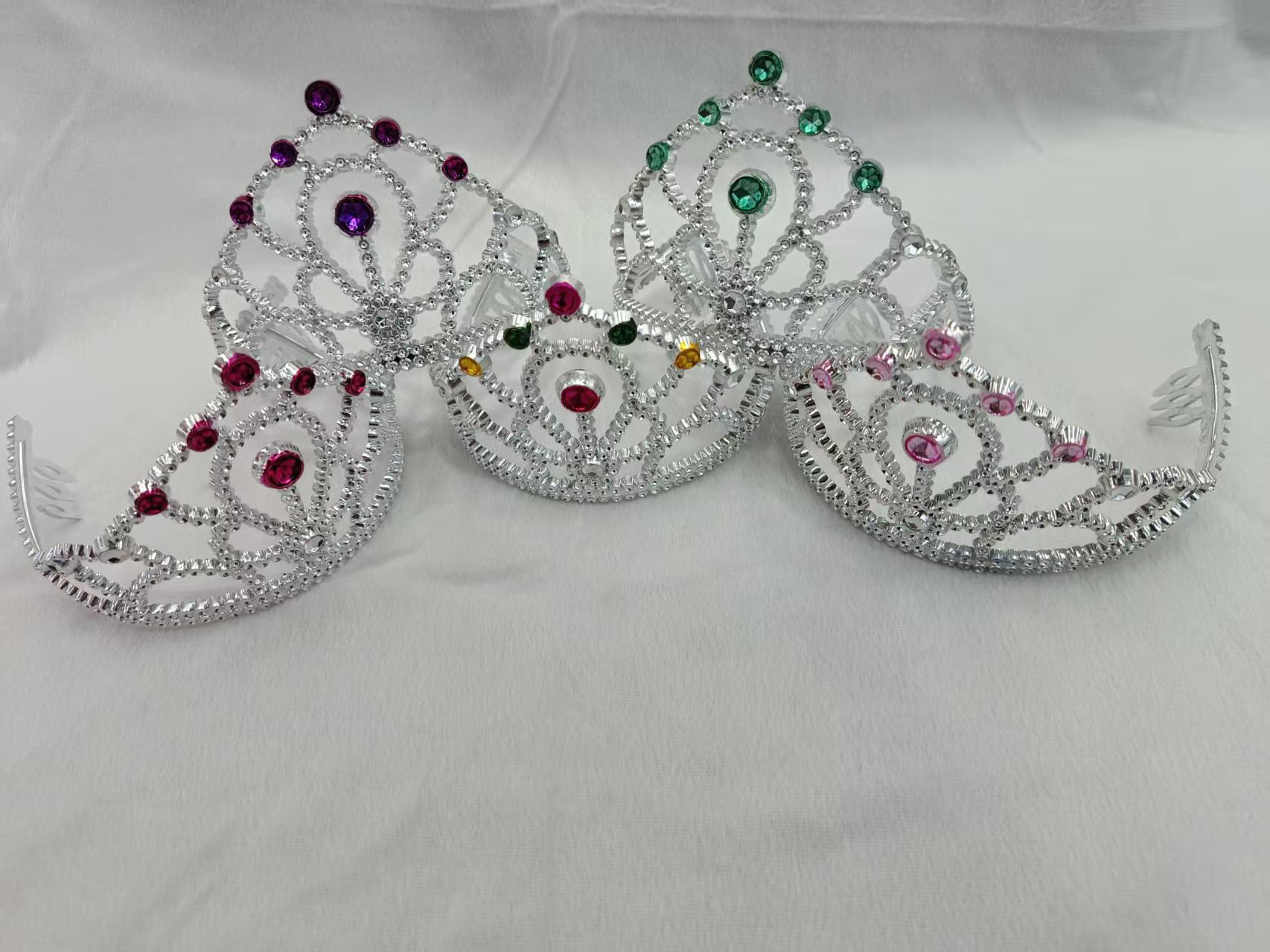 华丽银色皇冠镶嵌彩色宝石皇冠发饰皇冠饰品镀彩蝴蝶花环玩具装饰品