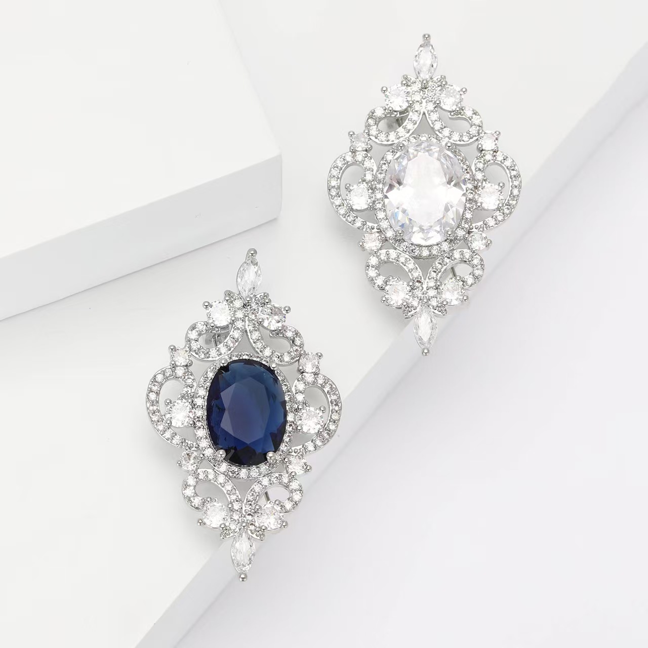 欧美跨境亚马逊镂空锆石宫廷风胸针简约轻奢女士服饰胸花饰品别针 