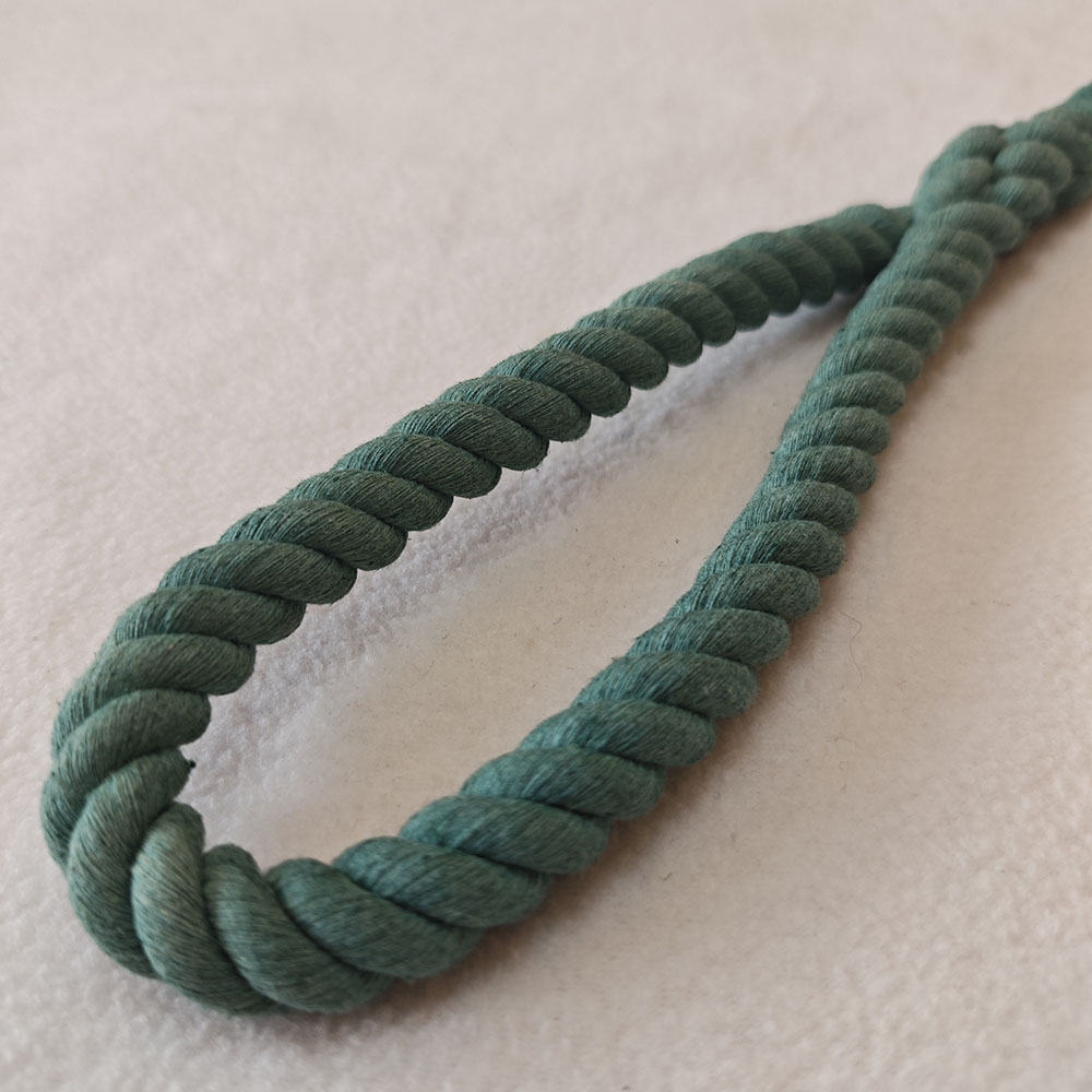 FOUND BUDDY handcrafted segment-dyed woven dog training leachines available in 8 colors details Picture