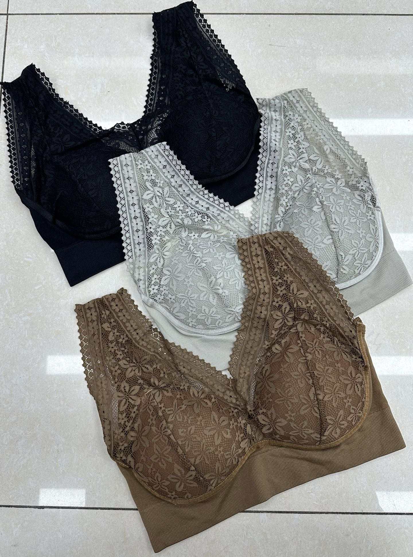 689# Foreign trade export to Africa and the Middle East, fixed cup, seamless chest wrap, lace, beautiful back, widened shoulders, sexy and comfortable gathering underwear, sexy chest cushion, back center Item Picture