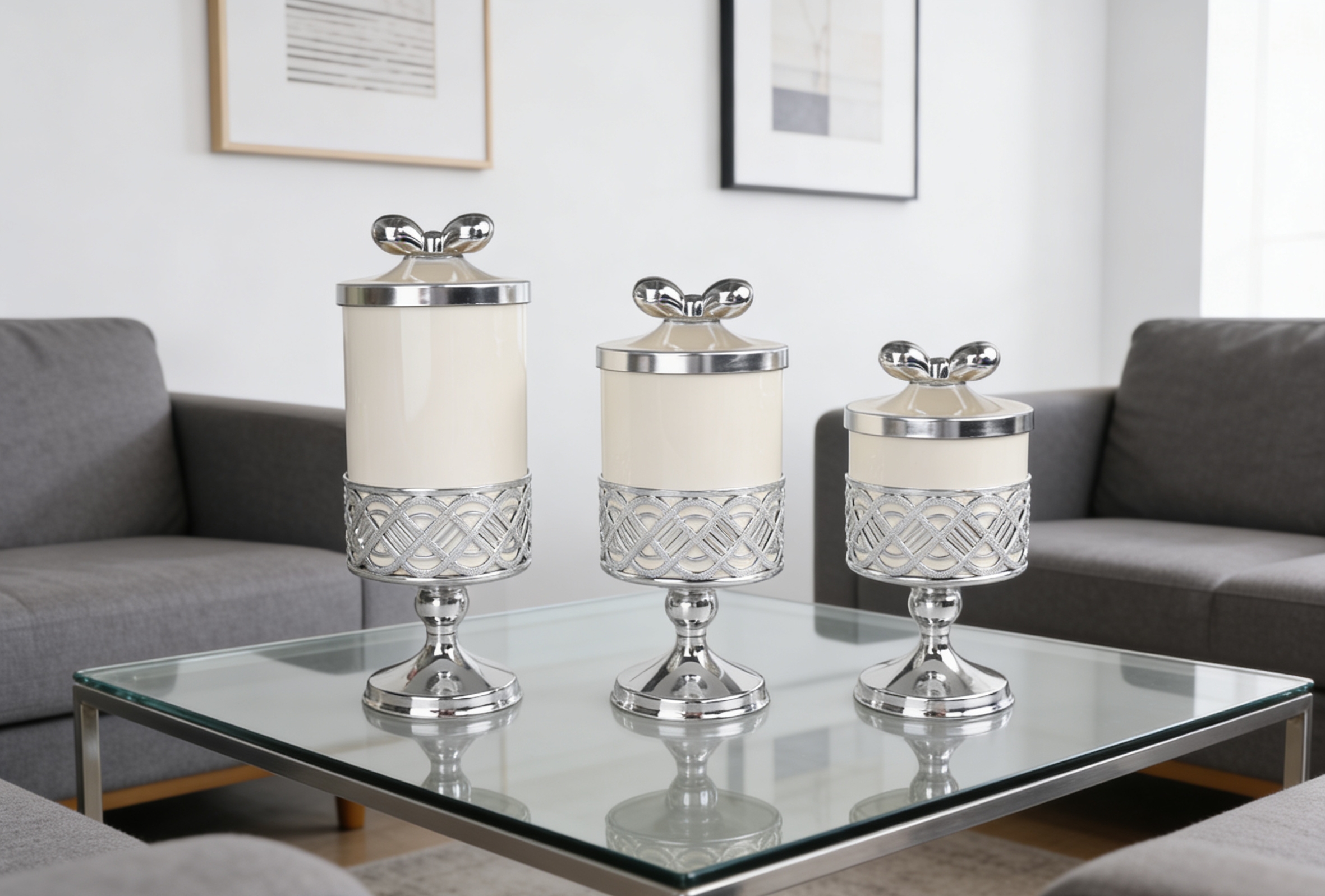 Solid white silver-rimmed beaded handle high-footed European-style jar, a versatile sealed jar, suitable for bedroom, living room and study, multi-scene decoration and storage small ornaments wholesale Application Scenario