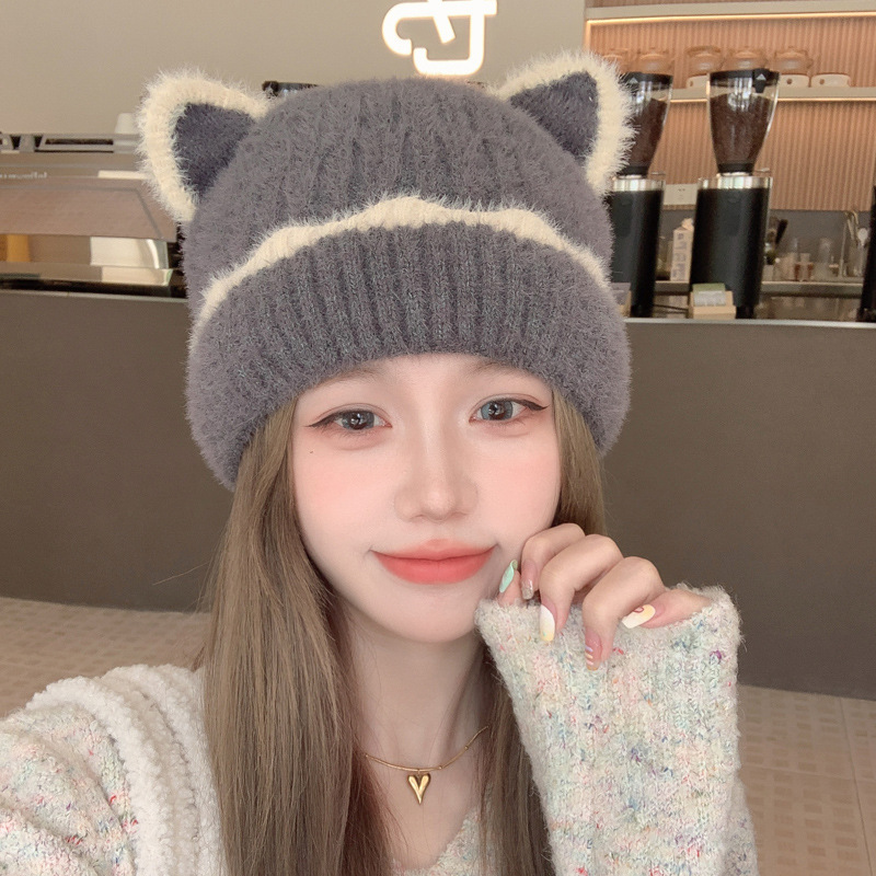 Cute cat-ear hat, women's woolen hat, new winter warm knitted hat, face-enhancing small fleece ear-protecting bear hat Specification image