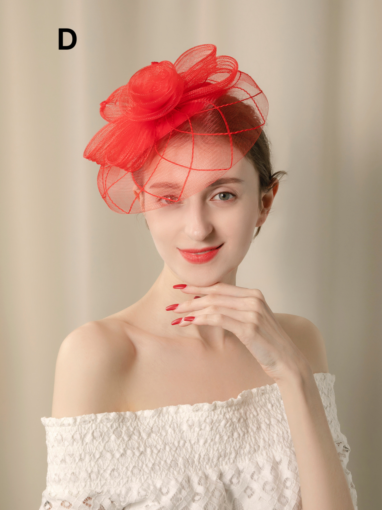 A handmade mesh top hat for ladies with a hairpin, suitable for Christmas, parties, birthdays, horse racing festivals, weddings, afternoon tea, church hats and Derby hats details Picture