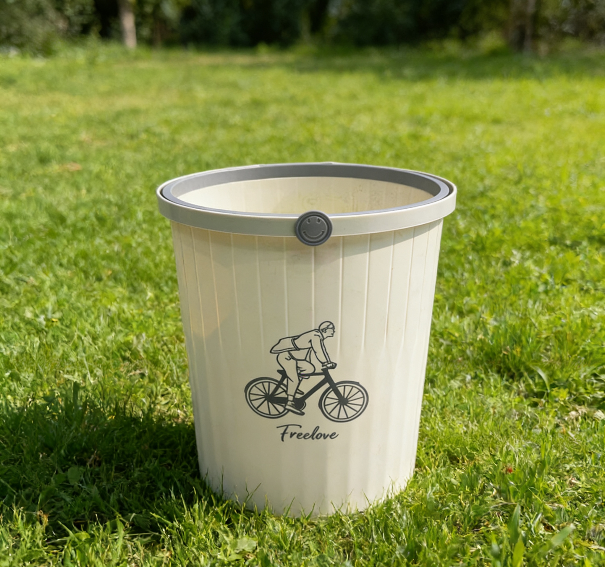 文艺风自行车图案垃圾桶卧室书房米色简约垃圾筒批发  简约自行车图案垃圾桶米色竖纹家用客厅无盖垃圾筒批发