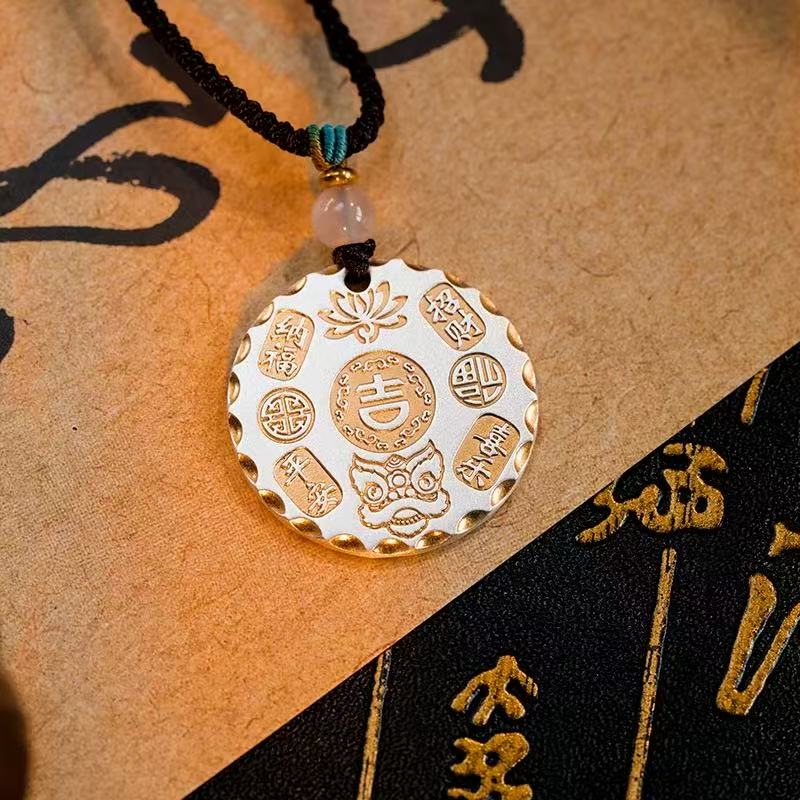 A retro-style auspicious pattern car pendant made of brass with nine palaces and Eight Trigrams Application Scenario
