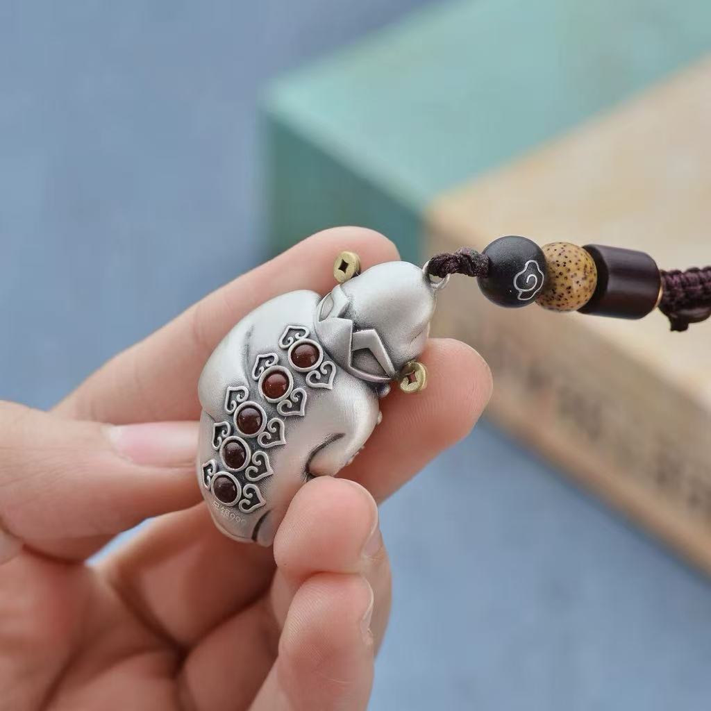 Silver treasure God of Wealth small hand pendant, wealth-attracting pendant, keychain silver jewelry