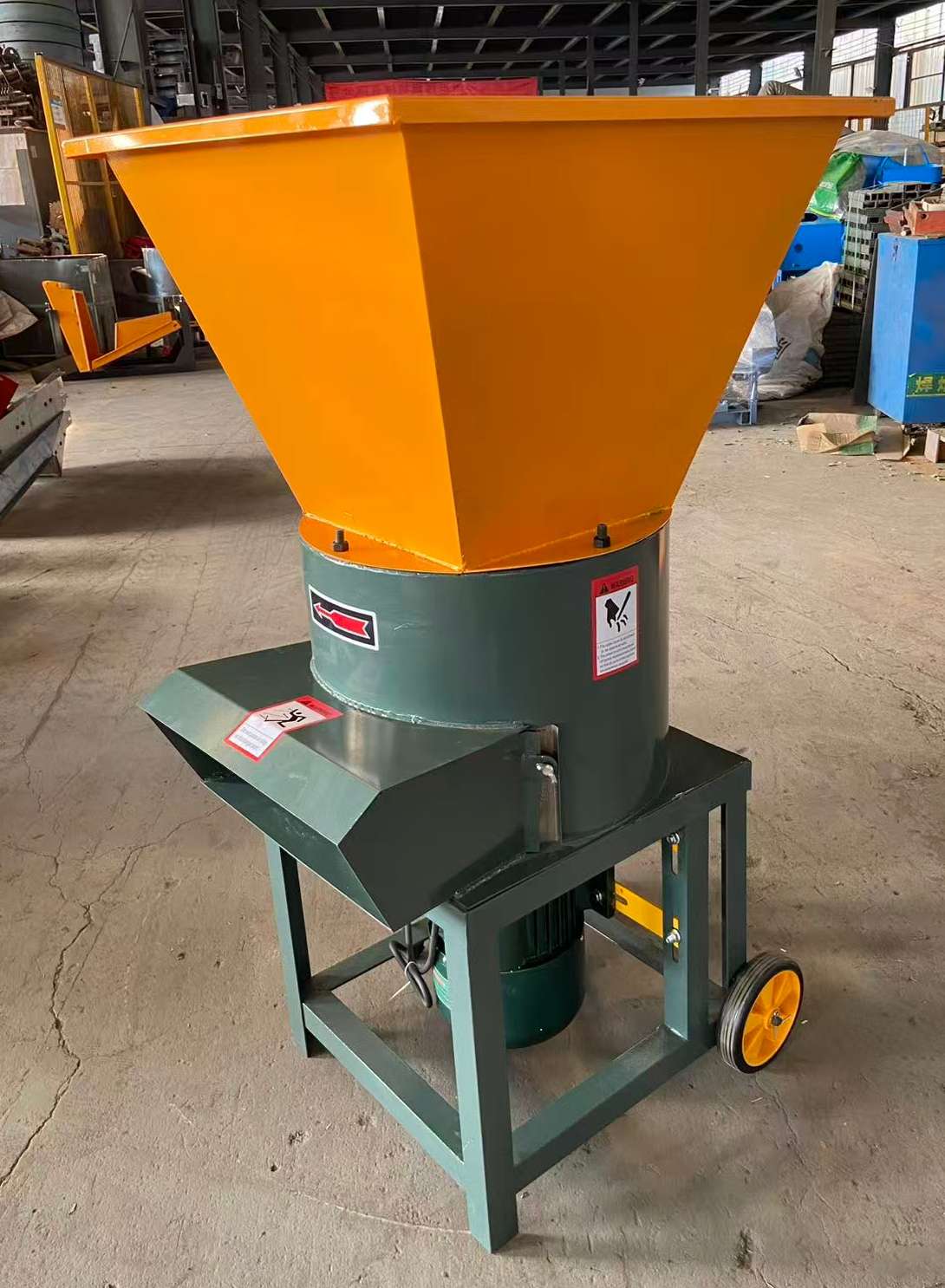 出口供应多功能粉碎机400打包草粉碎机多功能方桶粉碎机养殖机械制造商源头实力工厂玉米秸秆一体粉碎机详情图2