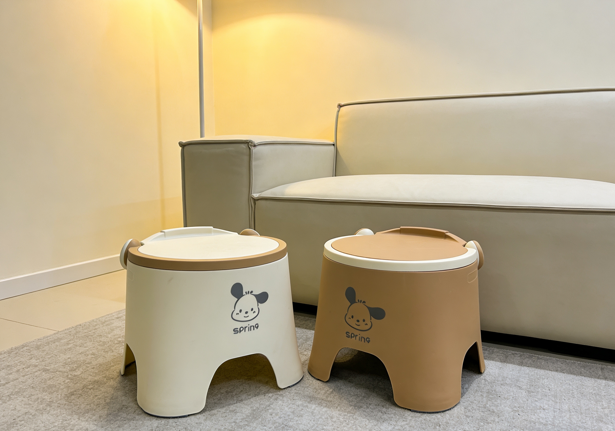 Children's bathroom anti-slip stool, cartoon dog-shaped plastic uncovered low stool, household small stool, cartoon dog-shaped plastic stool, thickened anti-slip children's household uncovered low stool wholesale