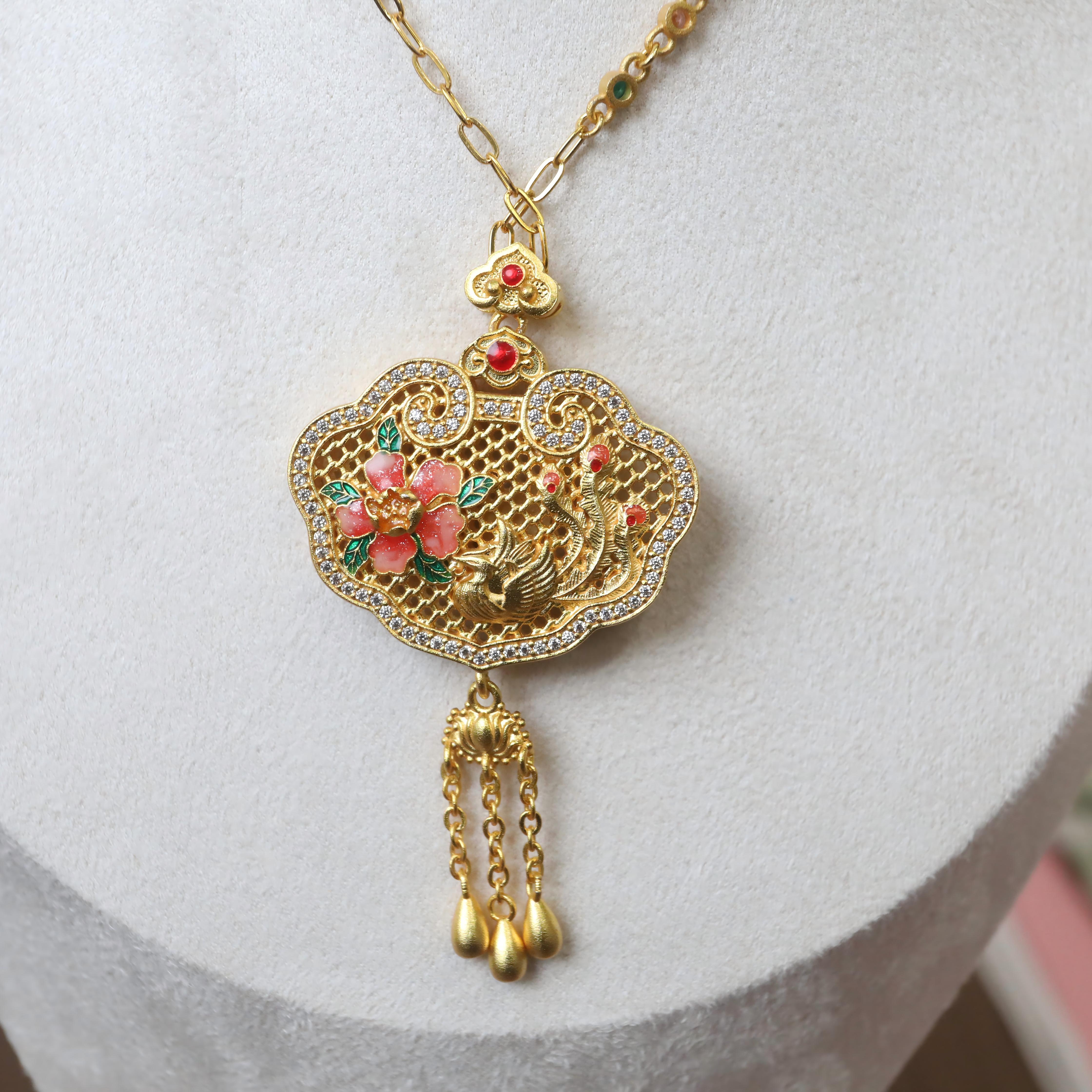 Golden hollowed-out window display phoenix flower pendant necklace, pearl lanyard, short elegant jewelry for women, classic style details Picture