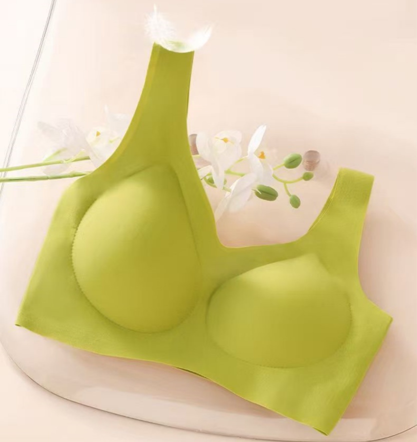 Traceless ice silk fixed cup, small light core, traceless sleep, machine-washable sports elastic bra, thin, frameless vest Application Scenario
