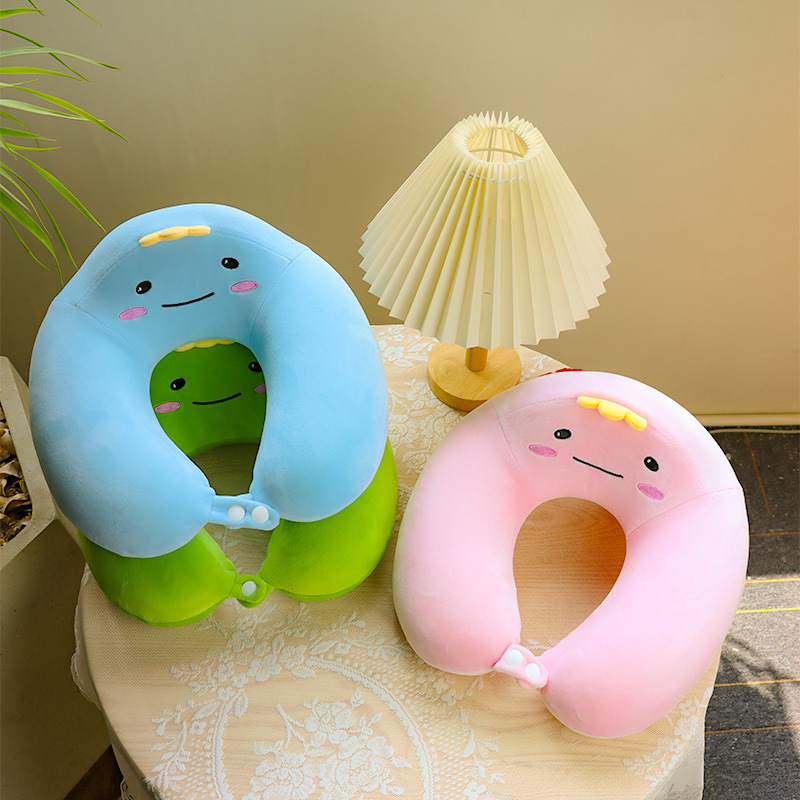 Cartoon memory foam U-shaped pillow, car neck support pillow, portable office plush neck pillow, travel neck support pillow, cute style Application Scenario