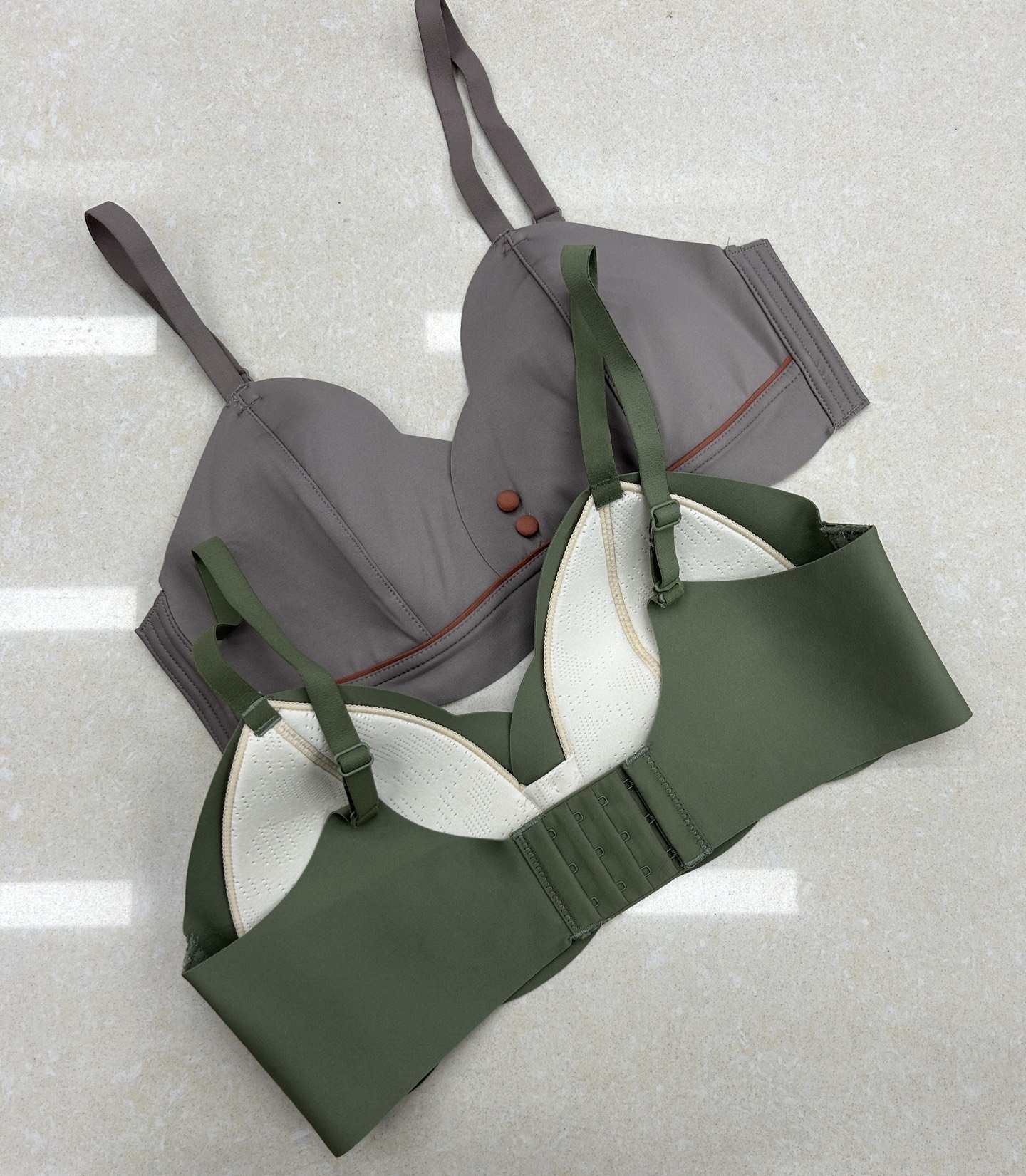906# Foreign trade inventory wholesale Underwear, seamless underwear, women's small breast, gathering, thin, no steel coil, breast retraction, anti-sagging, beautiful back, no steel coil bra QNI Specification drawing