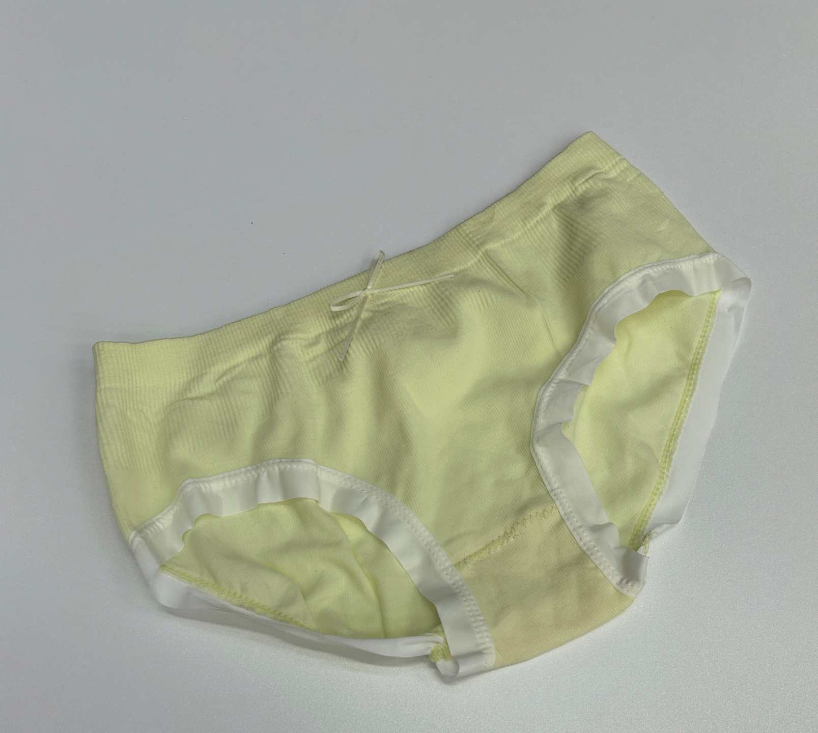 1353# Foreign trade inventory women's underwear for export to Africa, antibacterial mid-waist, seamless, hip-lifting, slightly tapered inner pants for women, new best-selling fashion QNI women's briefs Item Picture