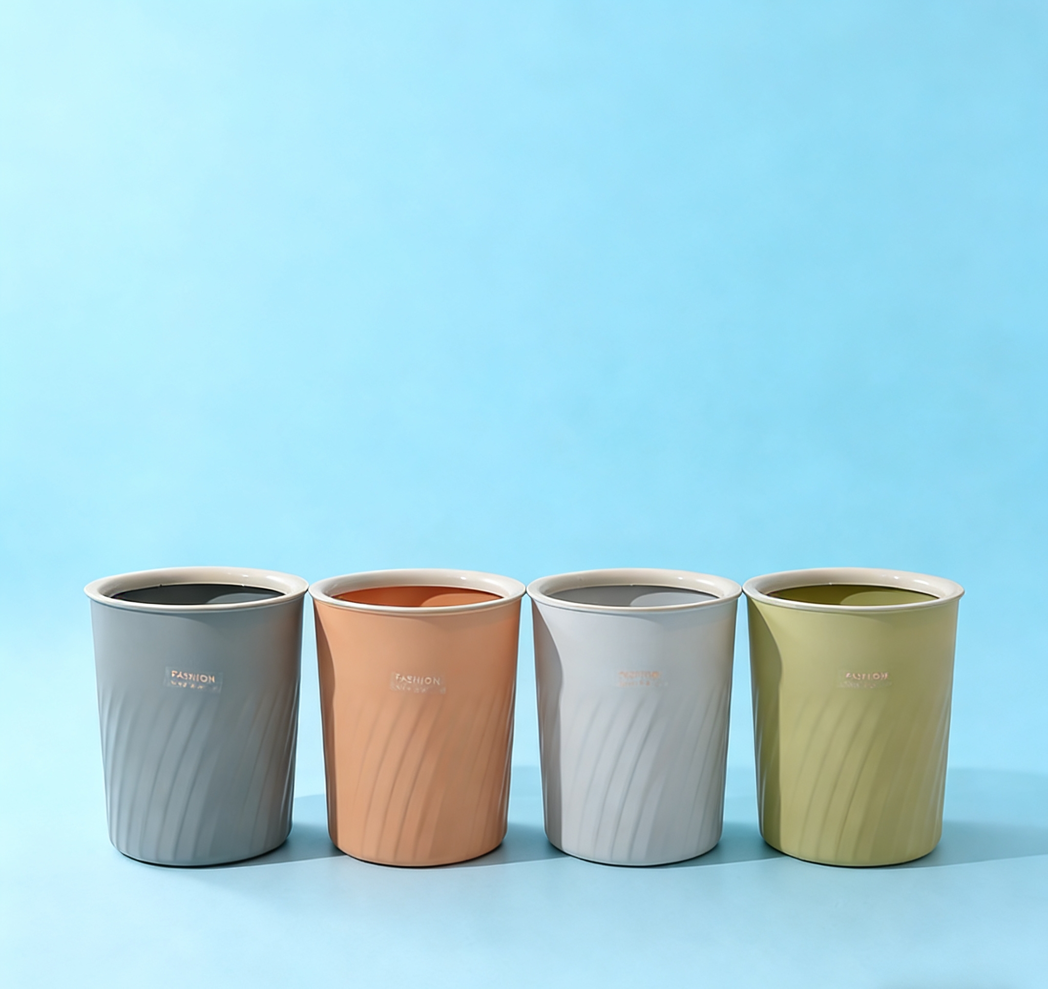 垃圾桶/笑脸垃圾桶/不弯腰垃圾桶/家用垃圾桶/不锈钢垃圾桶带盖产品图