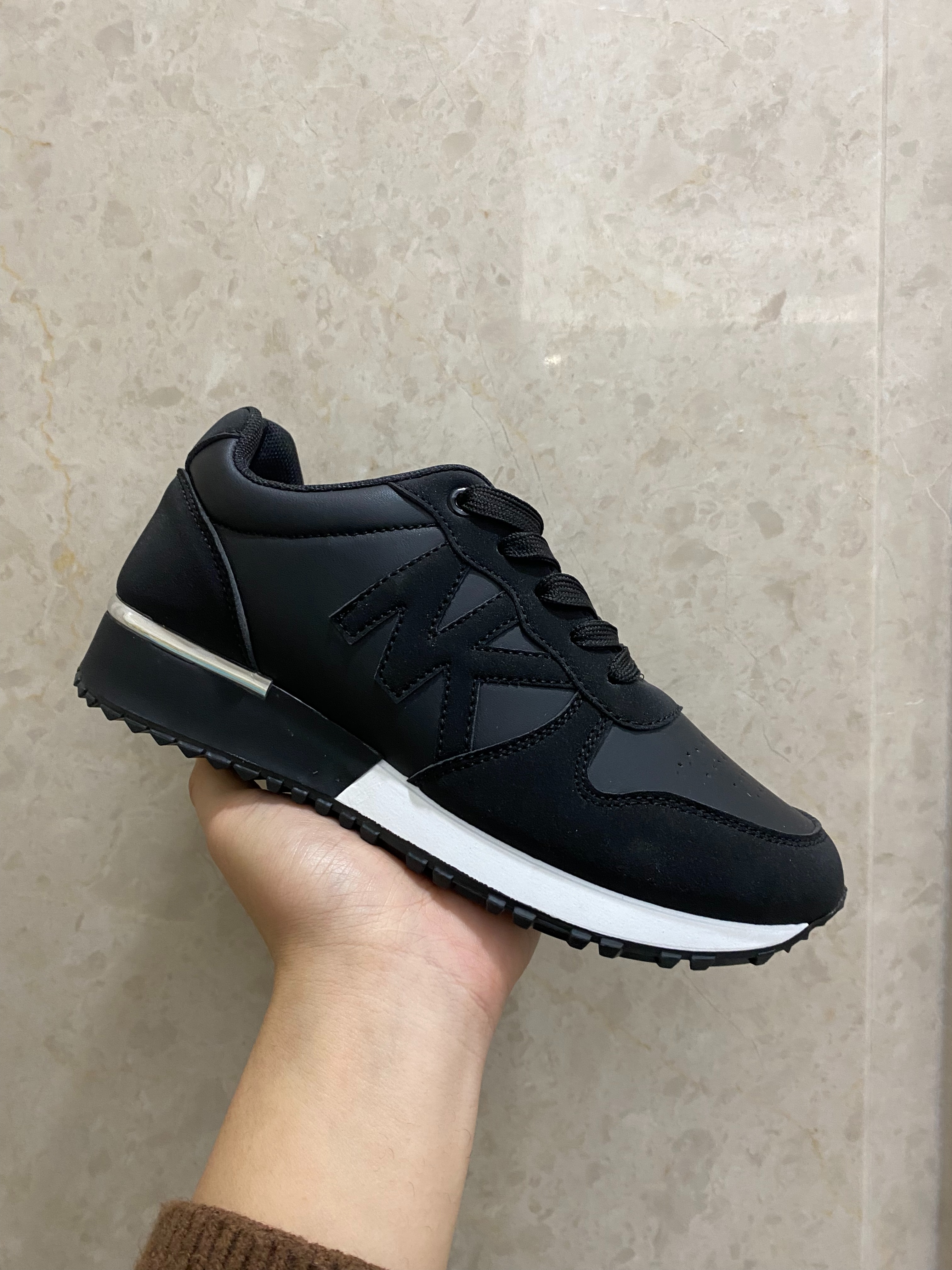 New comfortable walking shoes for women Specification drawing
