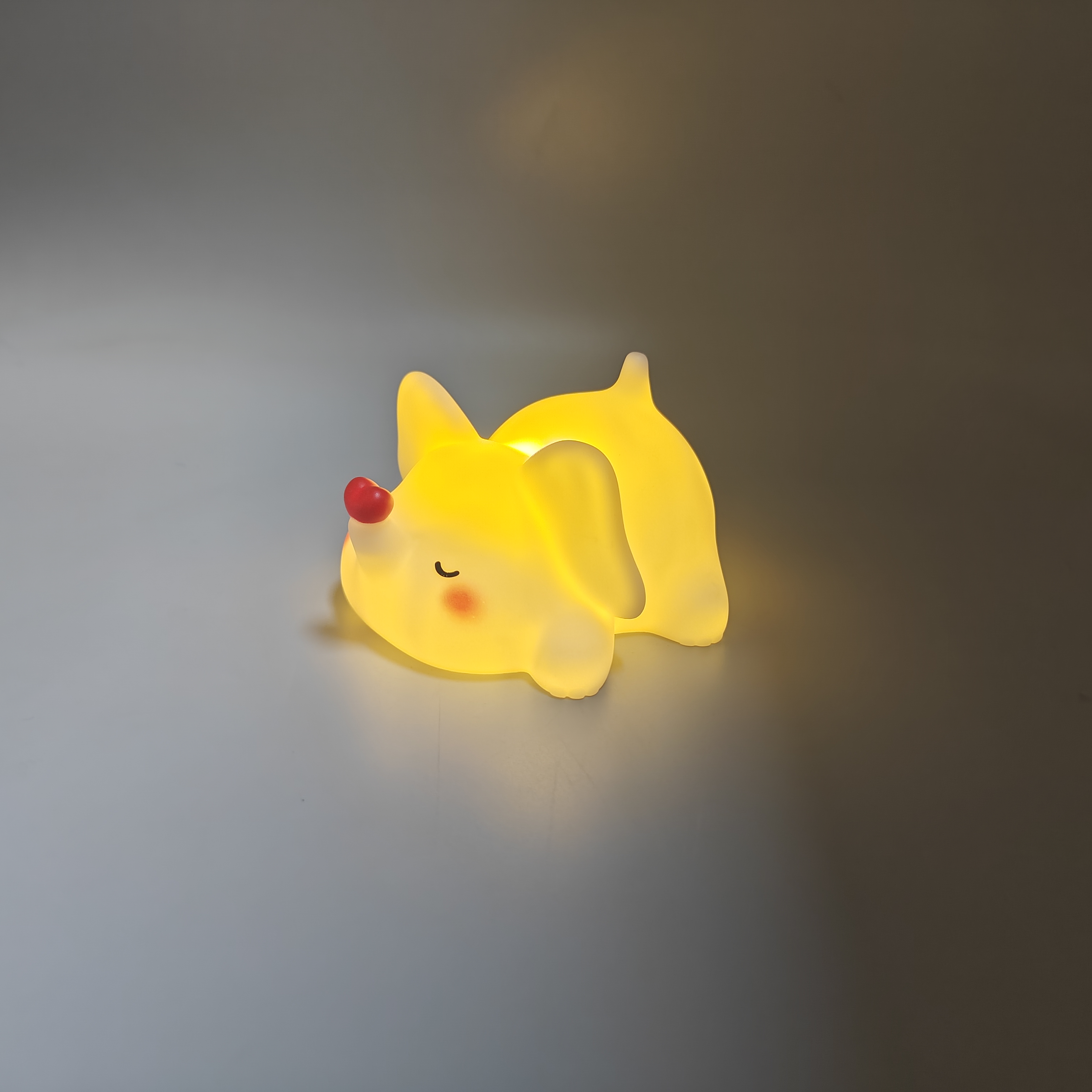 Creative Little Elephant led night lights, decorative lights, ornaments, mobile phone stands, factory direct sales, ambient lights Item Picture