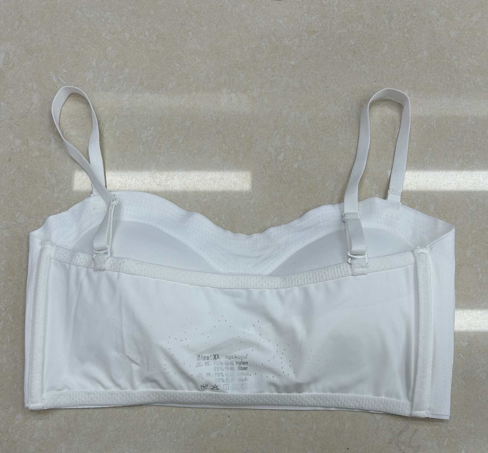 0302# Foreign trade inventory Clearance: Women's Gathering Anti-slip Bra, Beautiful back and strapless one-line wrap bra, Traceless lactation, anti-sagging, Women's beautiful back QNI wrap and strapless Item Picture