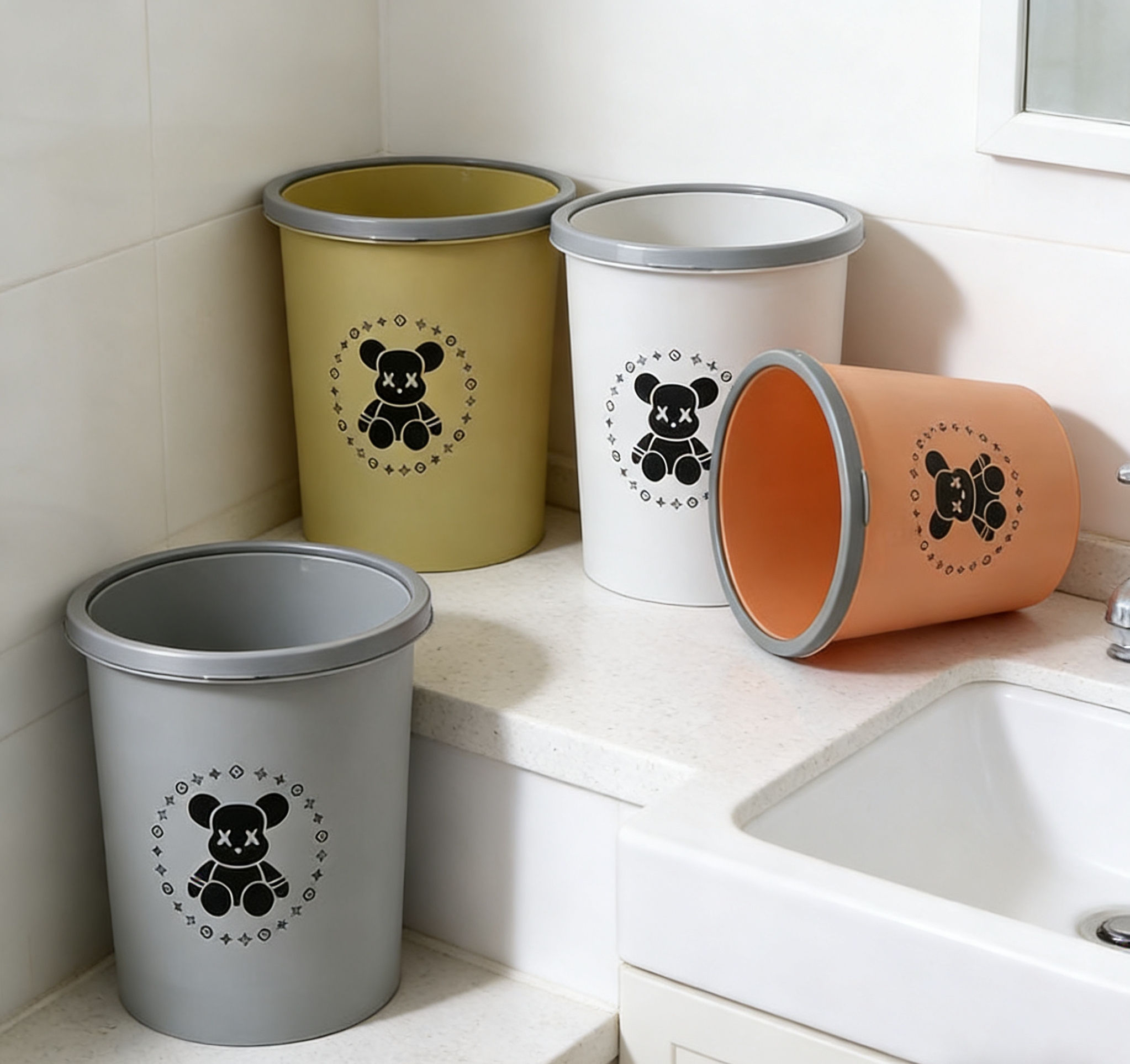 Wholesale of 2026 new cartoon bear pressure ring trash cans in multiple colors, thickened and wear-resistant, light luxury style for home living rooms Item Picture