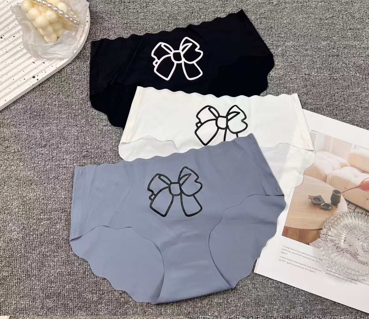 4005# Export Underwear for Women, ice silk seamless underwear, mid-waist one-piece bow, thin women's underwear for girls, comfortable women's triangle pants, QNI full figure