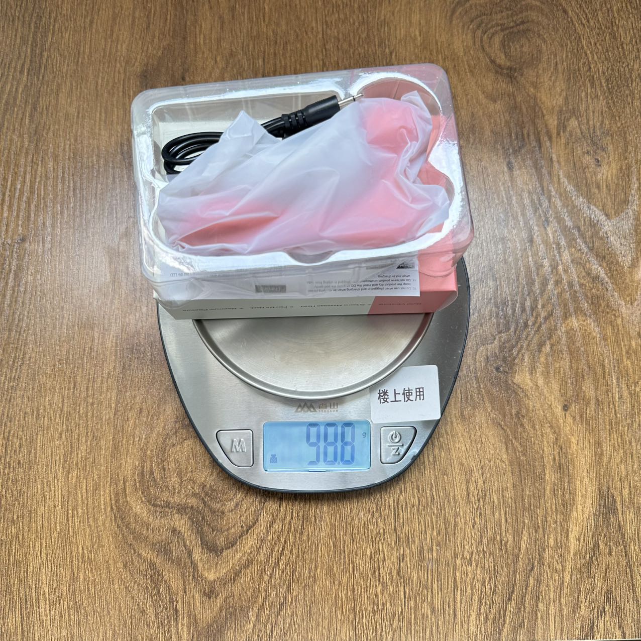 The Dolphin massager is a powerful multi-functional massage device that soothes and relaxes the body. It is a portable home massager Application Scenario