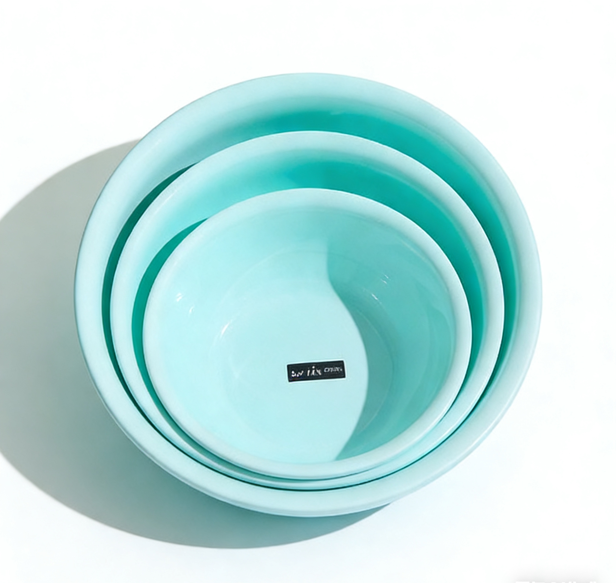 Wholesale of multi-functional plastic washbasins in various sizes and colors, household daily necessities. Wholesale of multi-functional washbasins for washing faces and vegetables in various sizes Item Picture